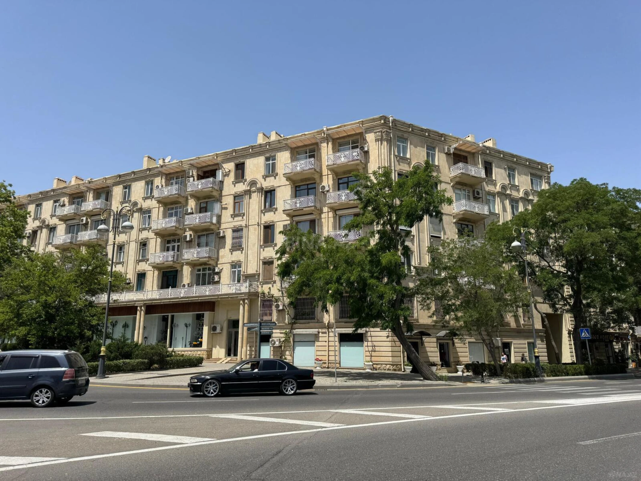 Satılır 2 otaqlı mənzil 55 m²