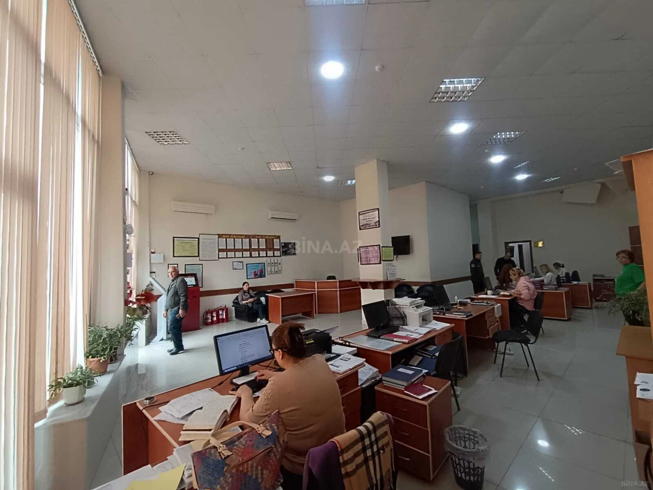 Satılır obyekt 265 m²