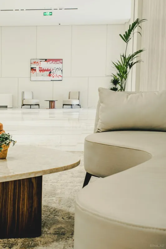 Satılır 4 otaqlı mənzil 147.8 m²