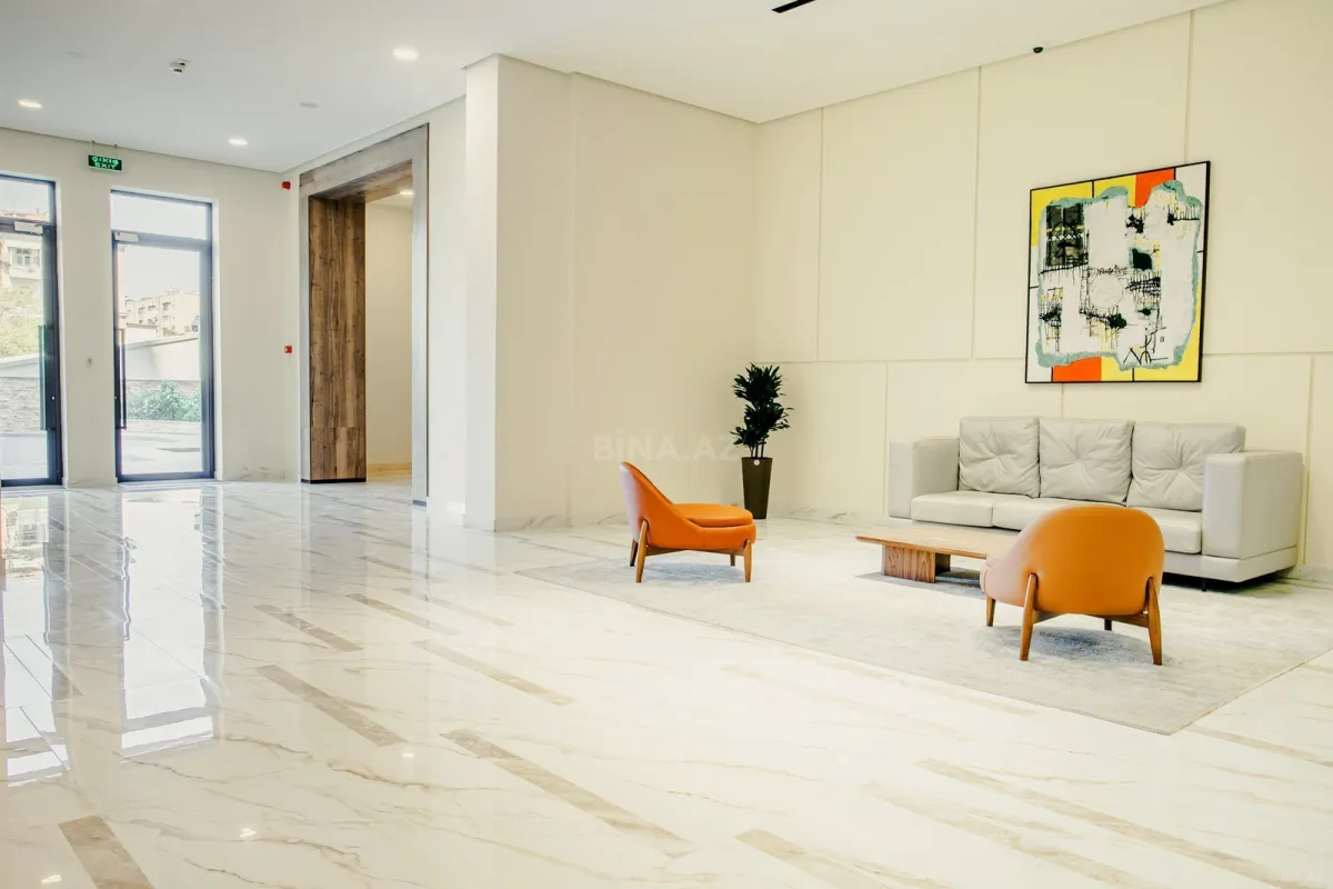 Satılır 4 otaqlı mənzil 147.8 m²