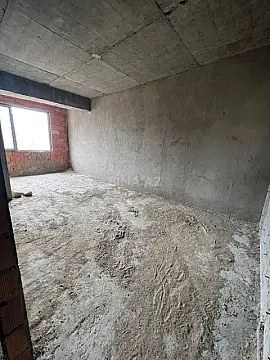 Satılır 4 otaqlı mənzil 186 m²