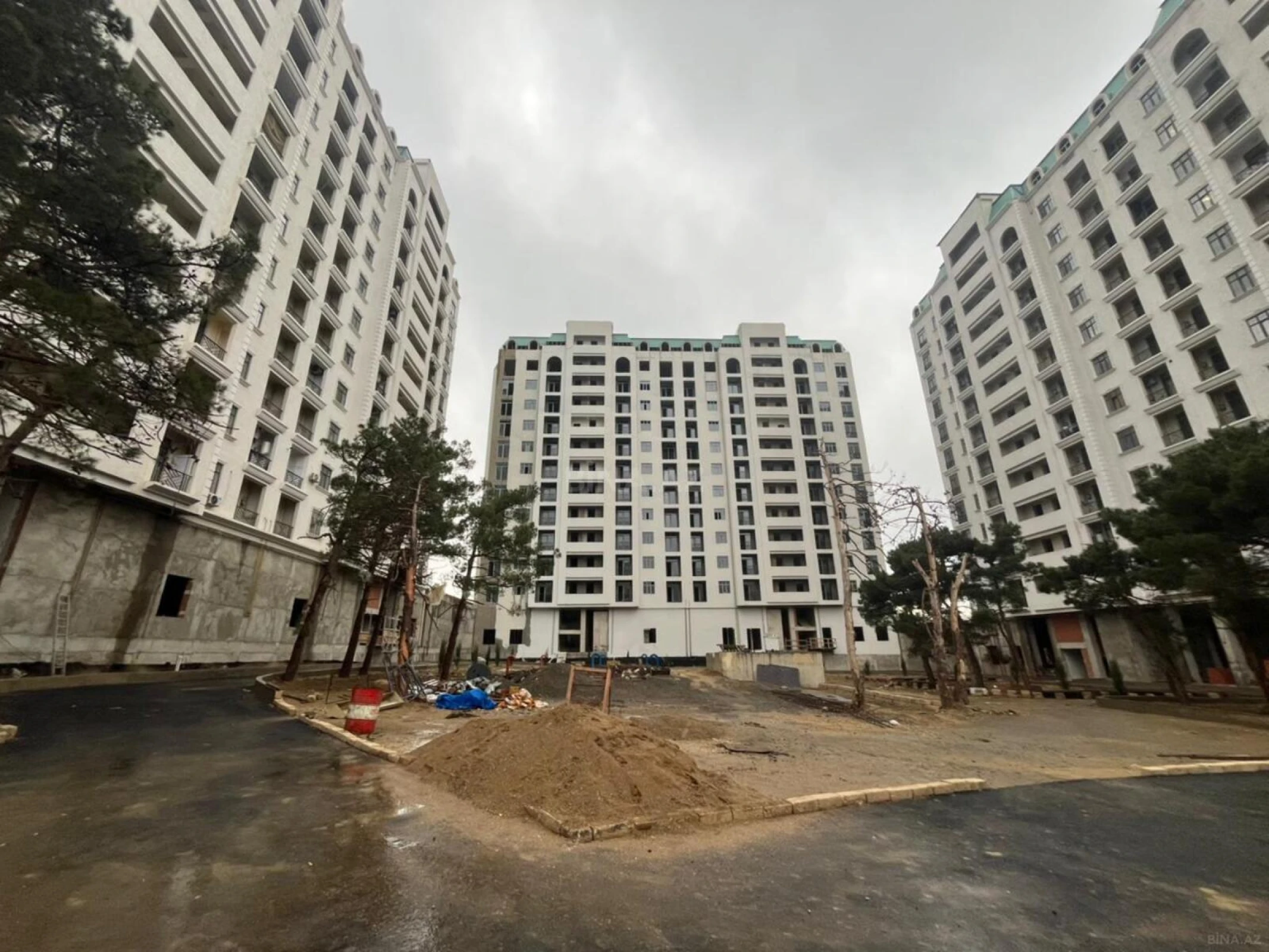 Satılır 1 otaqlı mənzil 44 m²