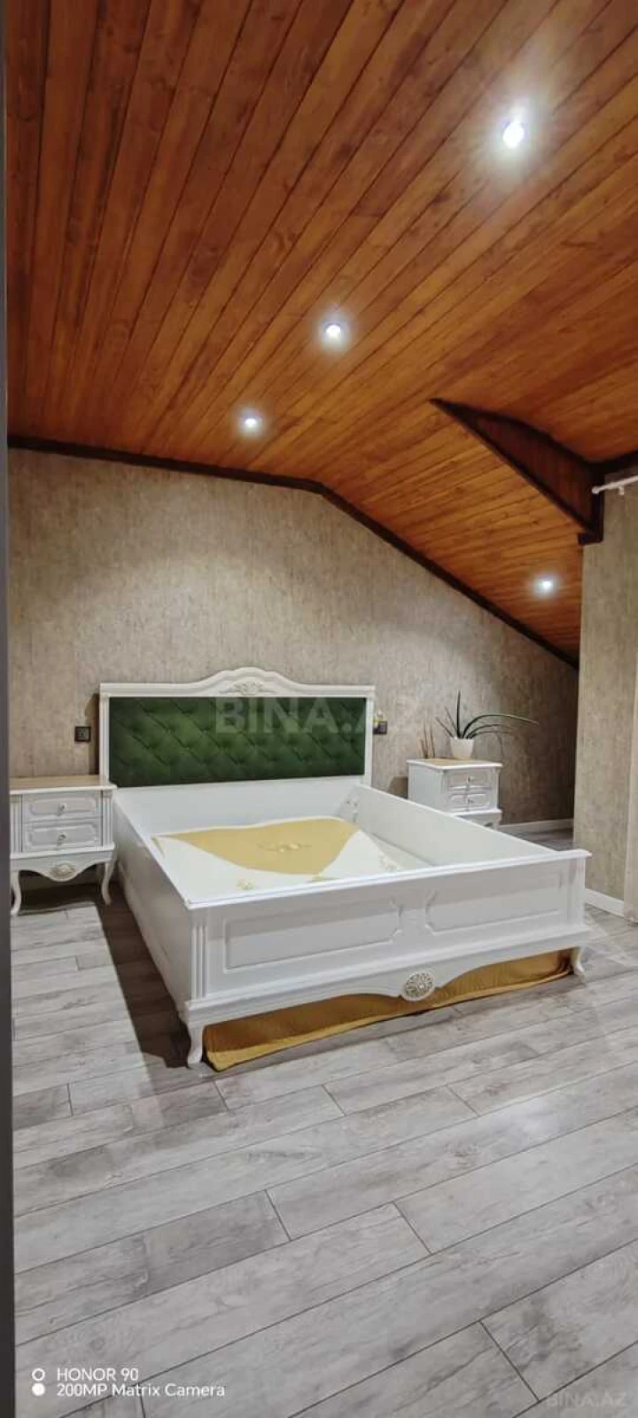 Satılır 5 otaqlı həyət evi 136.7 m²