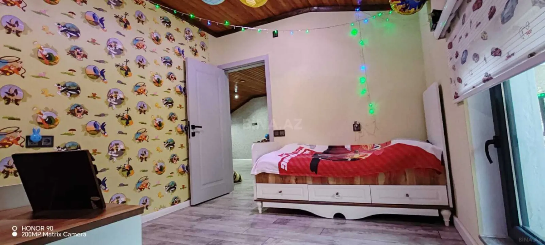 Satılır 5 otaqlı həyət evi 136.7 m²