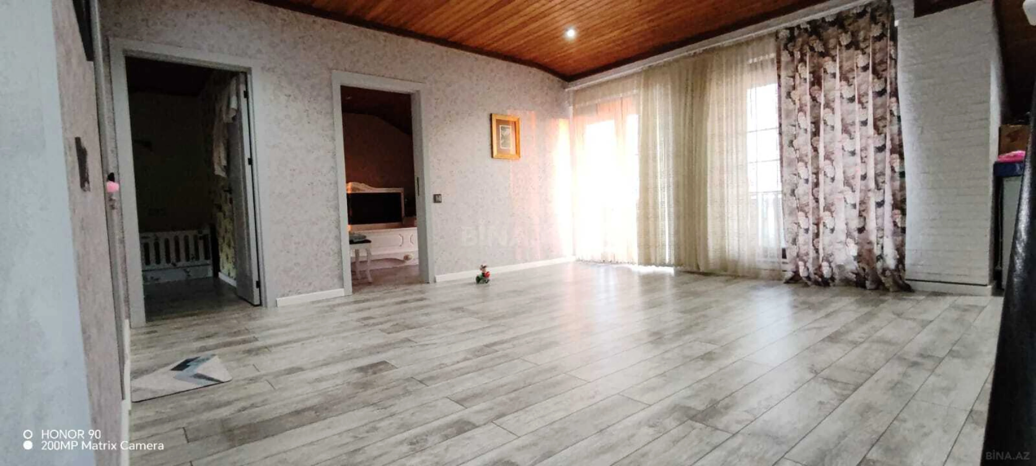 Satılır 5 otaqlı həyət evi 136.7 m²