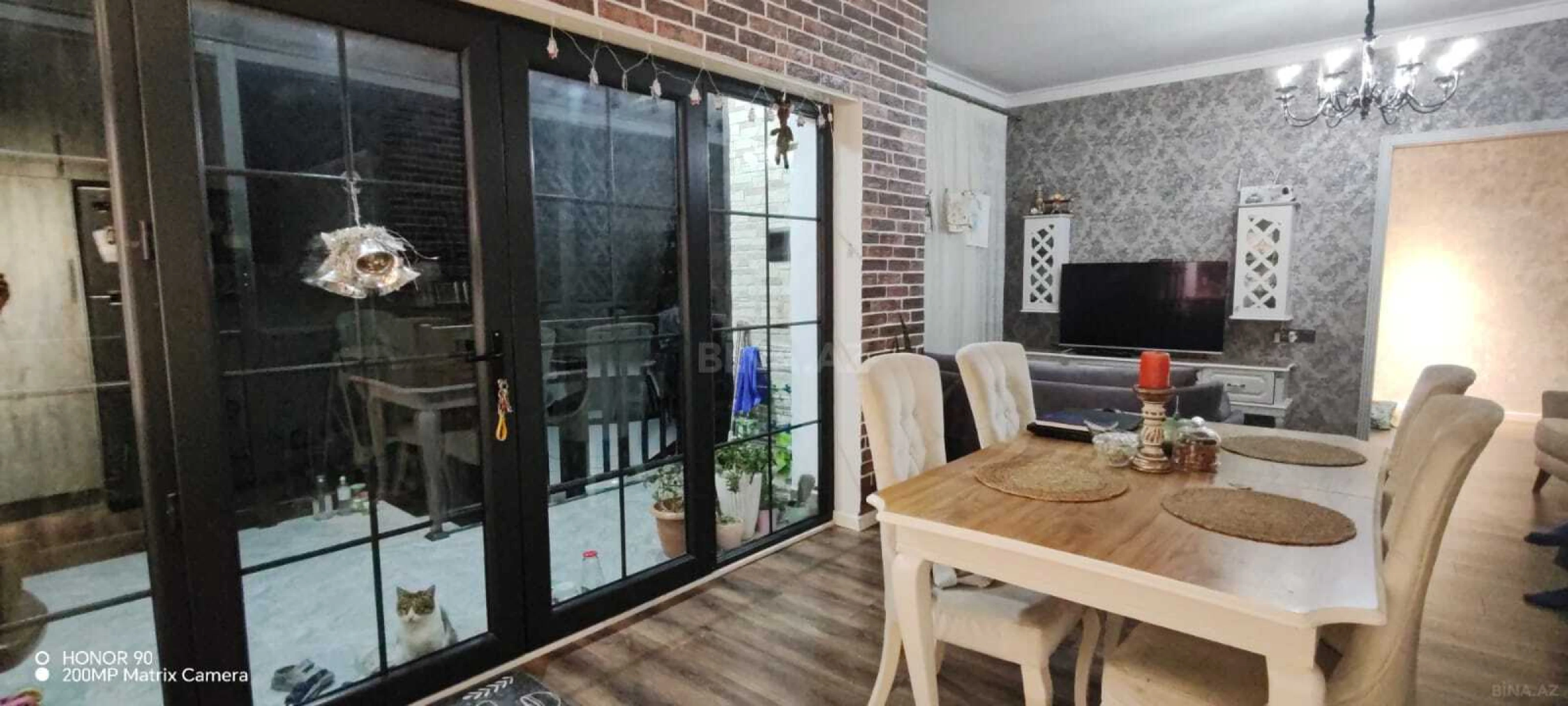 Satılır 5 otaqlı həyət evi 136.7 m²