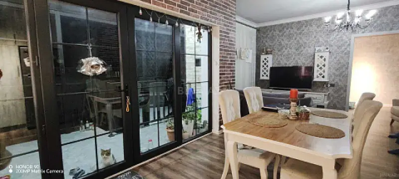 Satılır 5 otaqlı həyət evi 136.7 m²