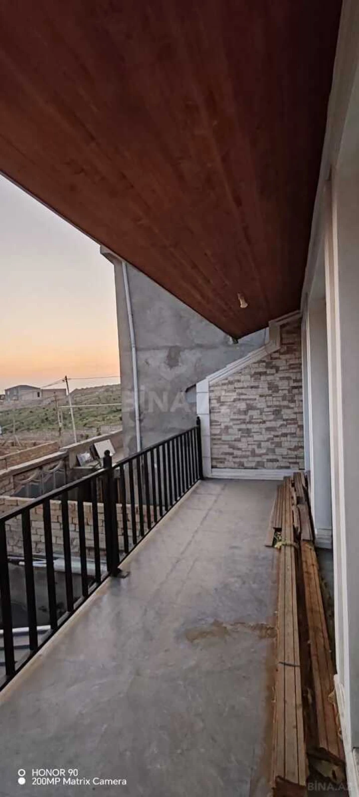 Satılır 5 otaqlı həyət evi 136.7 m²