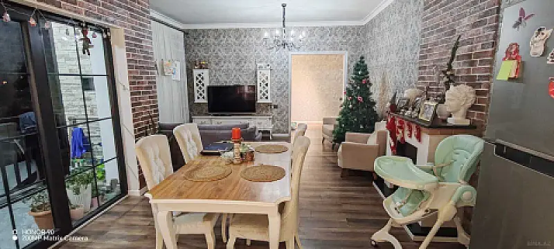 Satılır 5 otaqlı həyət evi 136.7 m²