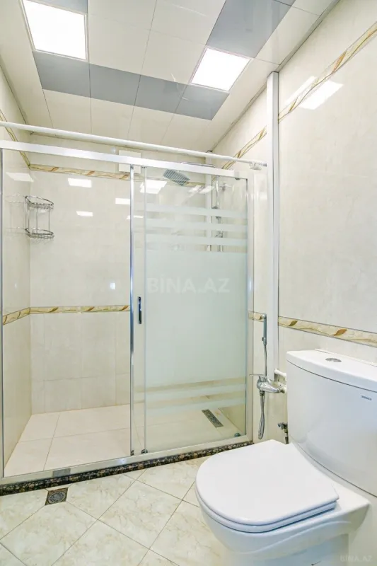 Kirayə verilir 2 otaqlı mənzil 104 m²