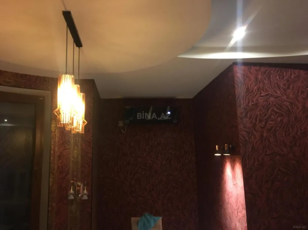 Satılır 6 otaqlı həyət evi 160 m²