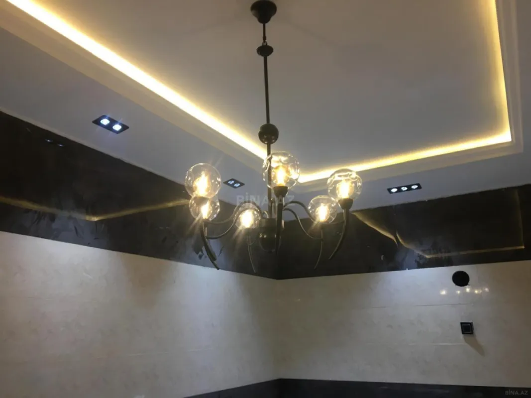 Satılır 6 otaqlı həyət evi 160 m²