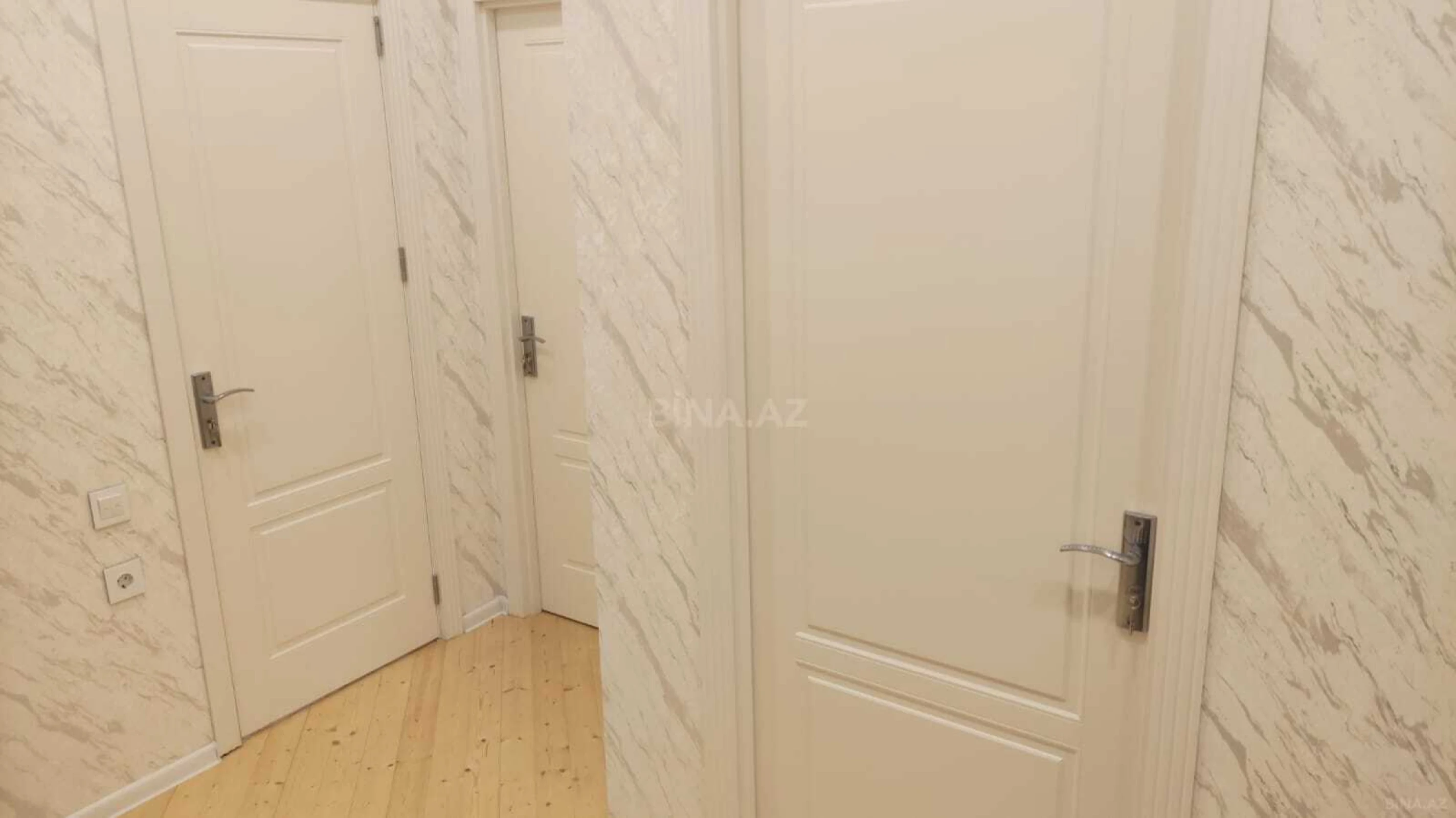 Satılır 1 otaqlı mənzil 47 m²