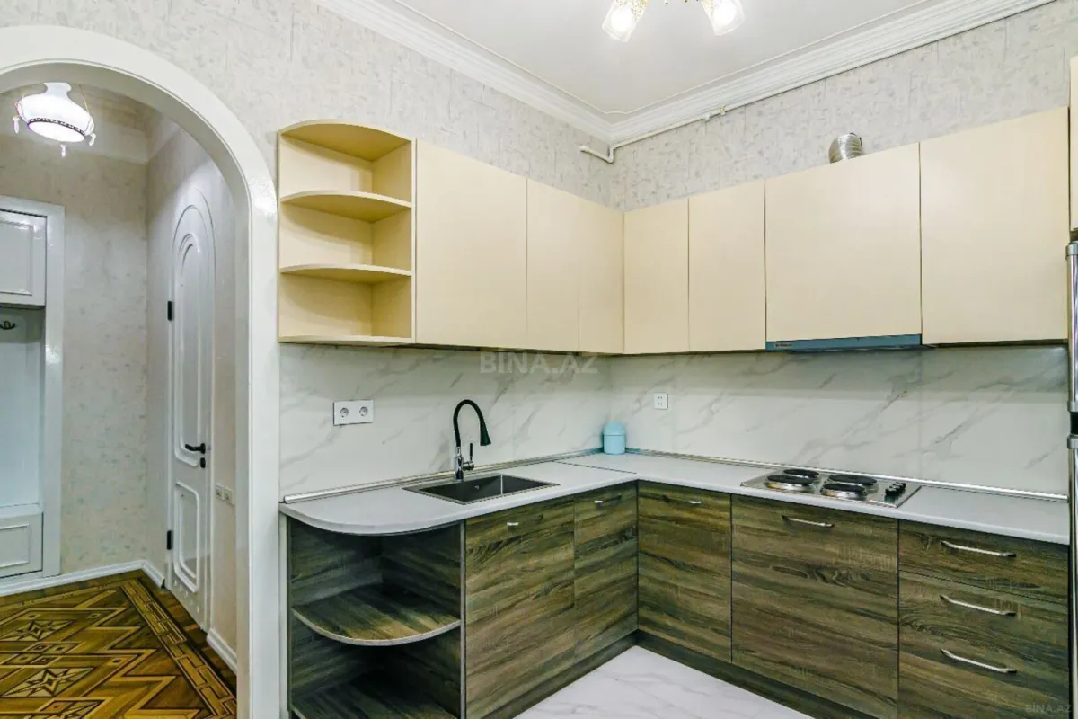 Kirayə verilir 2 otaqlı mənzil 95 m²