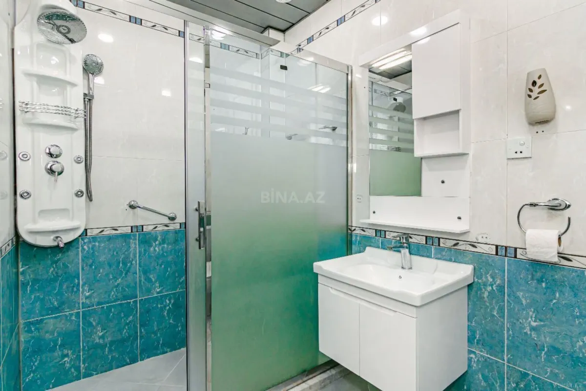 Kirayə verilir 2 otaqlı mənzil 95 m²