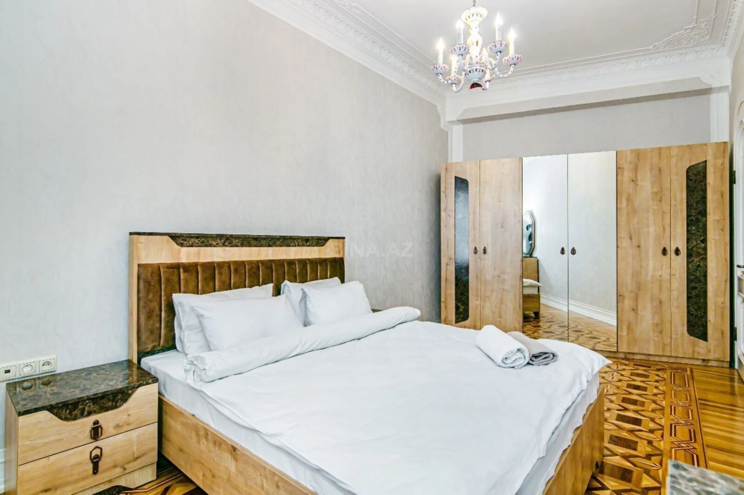 Kirayə verilir 2 otaqlı mənzil 95 m²