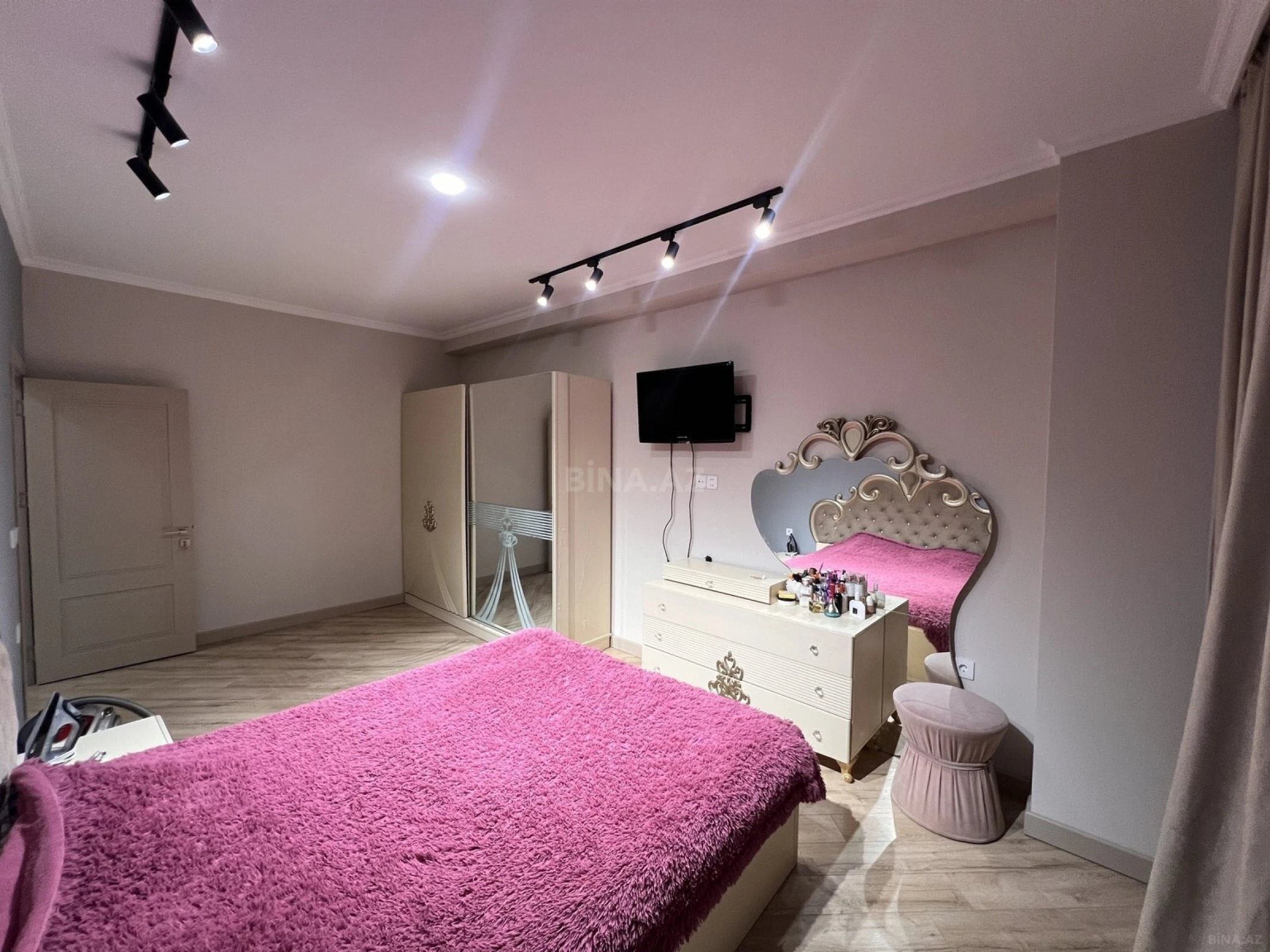 Satılır 3 otaqlı mənzil 85 m²