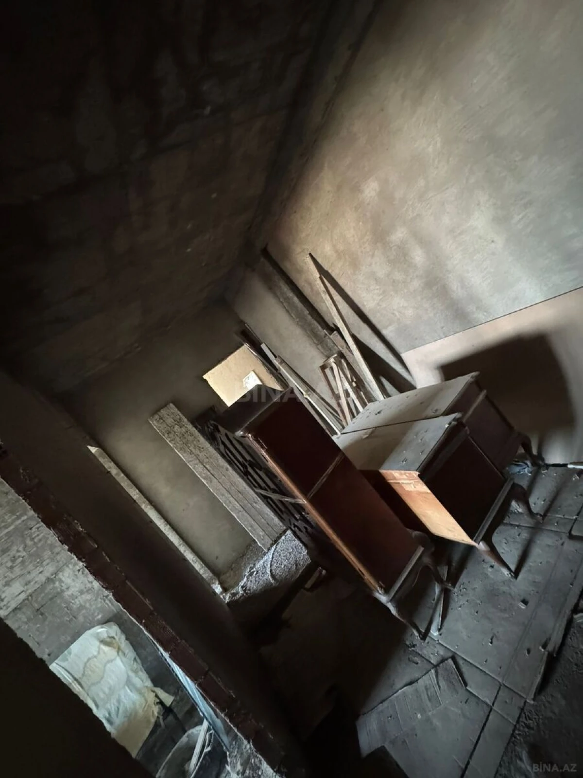 Satılır 3 otaqlı mənzil 154 m²