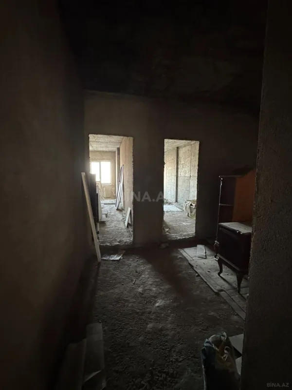 Satılır 3 otaqlı mənzil 154 m²