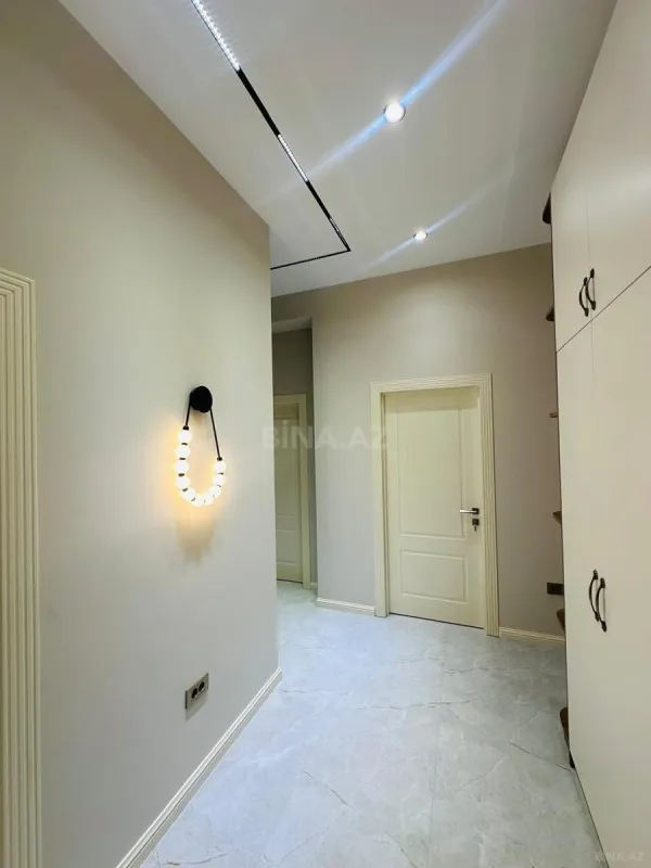 Satılır 2 otaqlı mənzil 73 m²