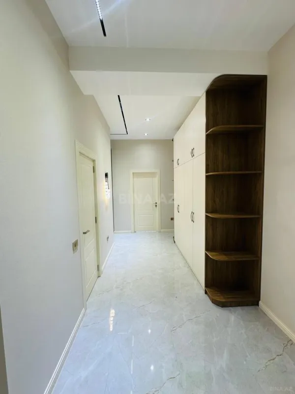 Satılır 2 otaqlı mənzil 73 m²