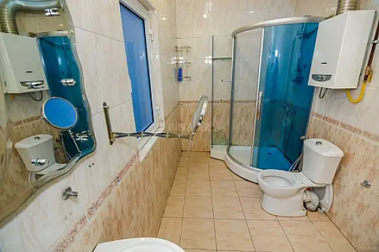 Kirayə verilir 2 otaqlı mənzil 105 m²