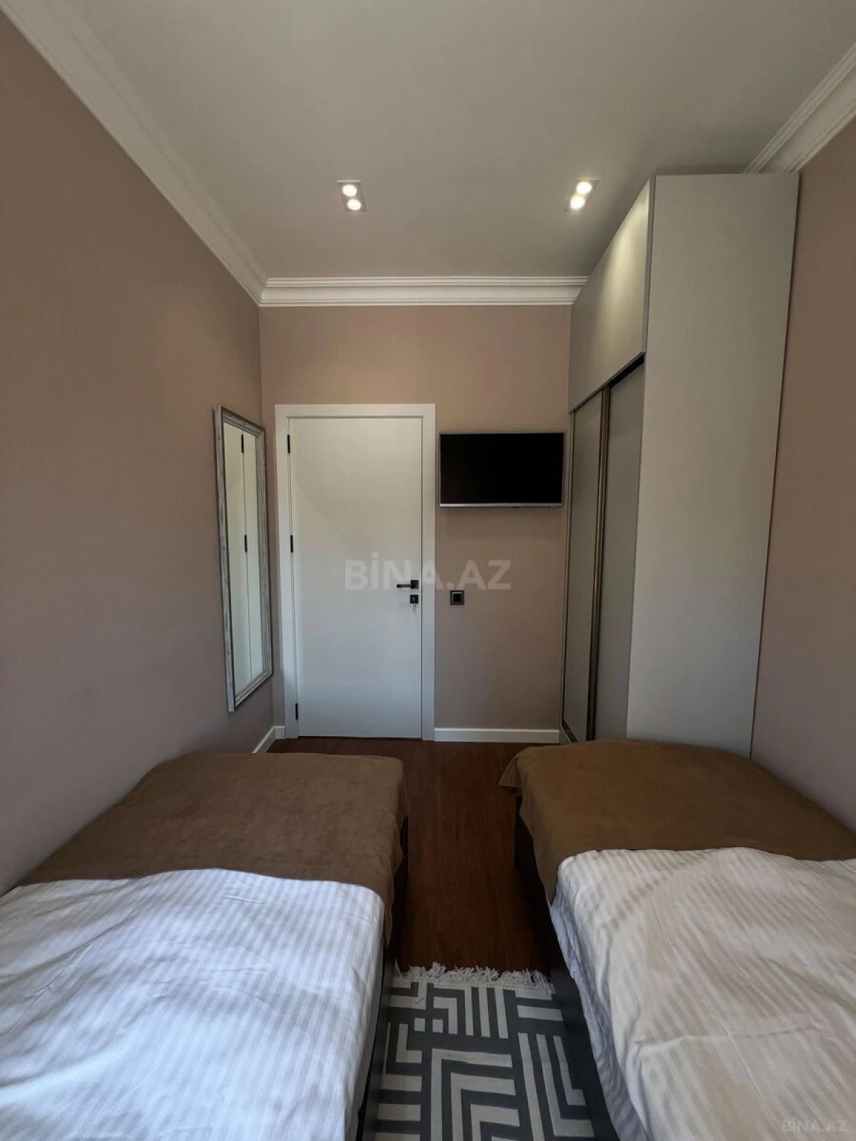 Kirayə verilir 2 otaqlı mənzil 40 m²