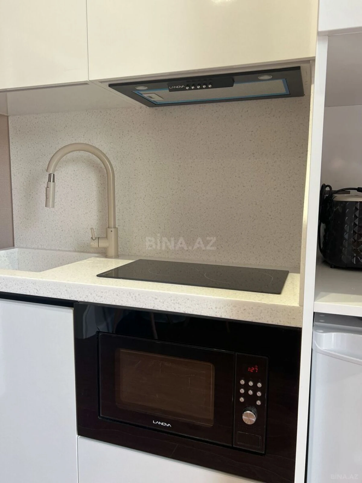 Kirayə verilir 2 otaqlı mənzil 40 m²