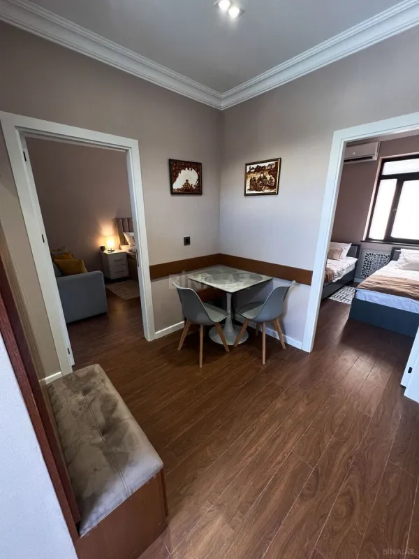 Kirayə verilir 2 otaqlı mənzil 40 m²