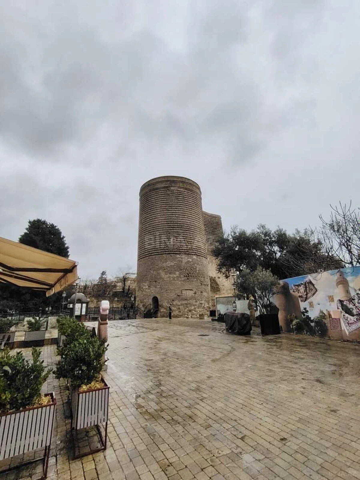 Kirayə verilir 2 otaqlı mənzil 40 m²