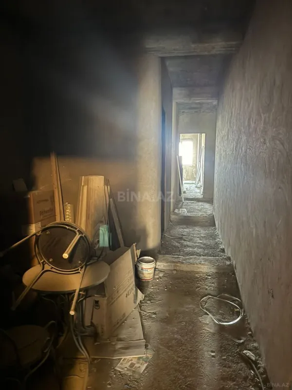 Satılır 3 otaqlı mənzil 154 m²