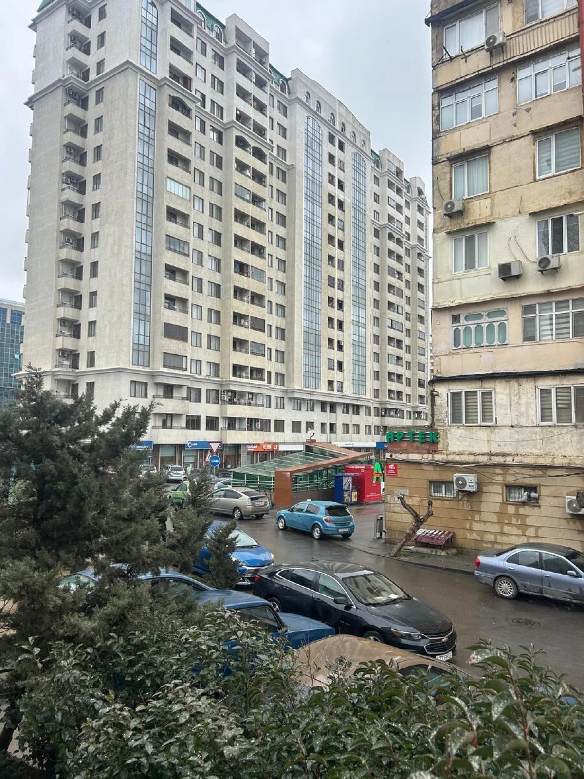 Kirayə verilir 4 otaqlı mənzil 100 m²
