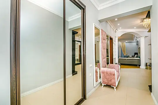 Kirayə verilir 3 otaqlı mənzil 114 m²