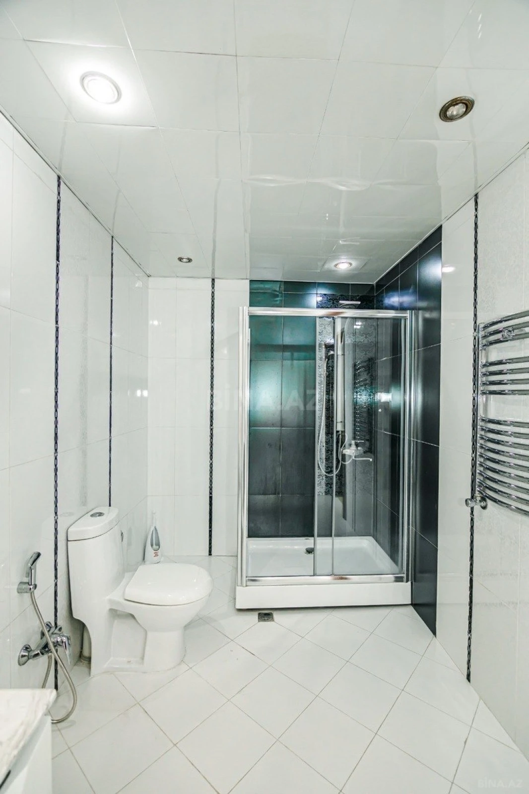 Kirayə verilir 3 otaqlı mənzil 114 m²