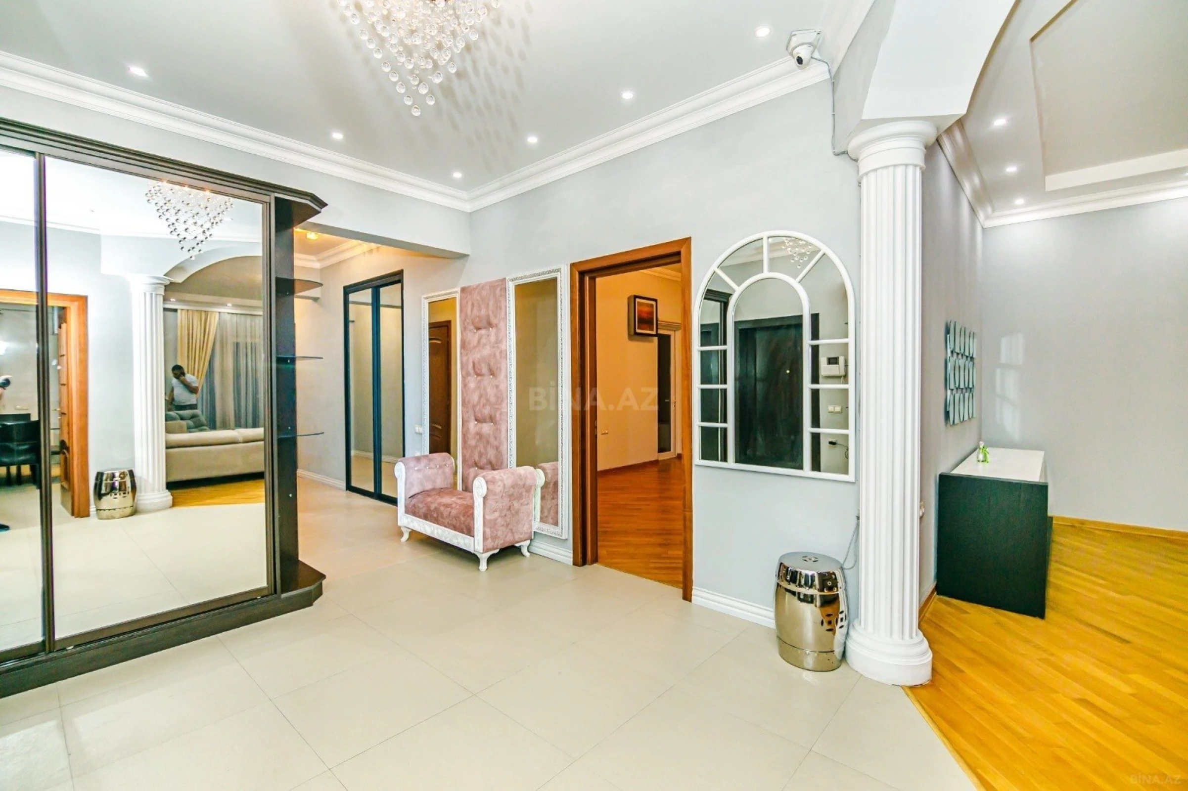 Kirayə verilir 3 otaqlı mənzil 114 m²