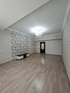 Satılır 4 otaqlı mənzil 120 m²