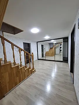 Satılır 4 otaqlı mənzil 120 m²