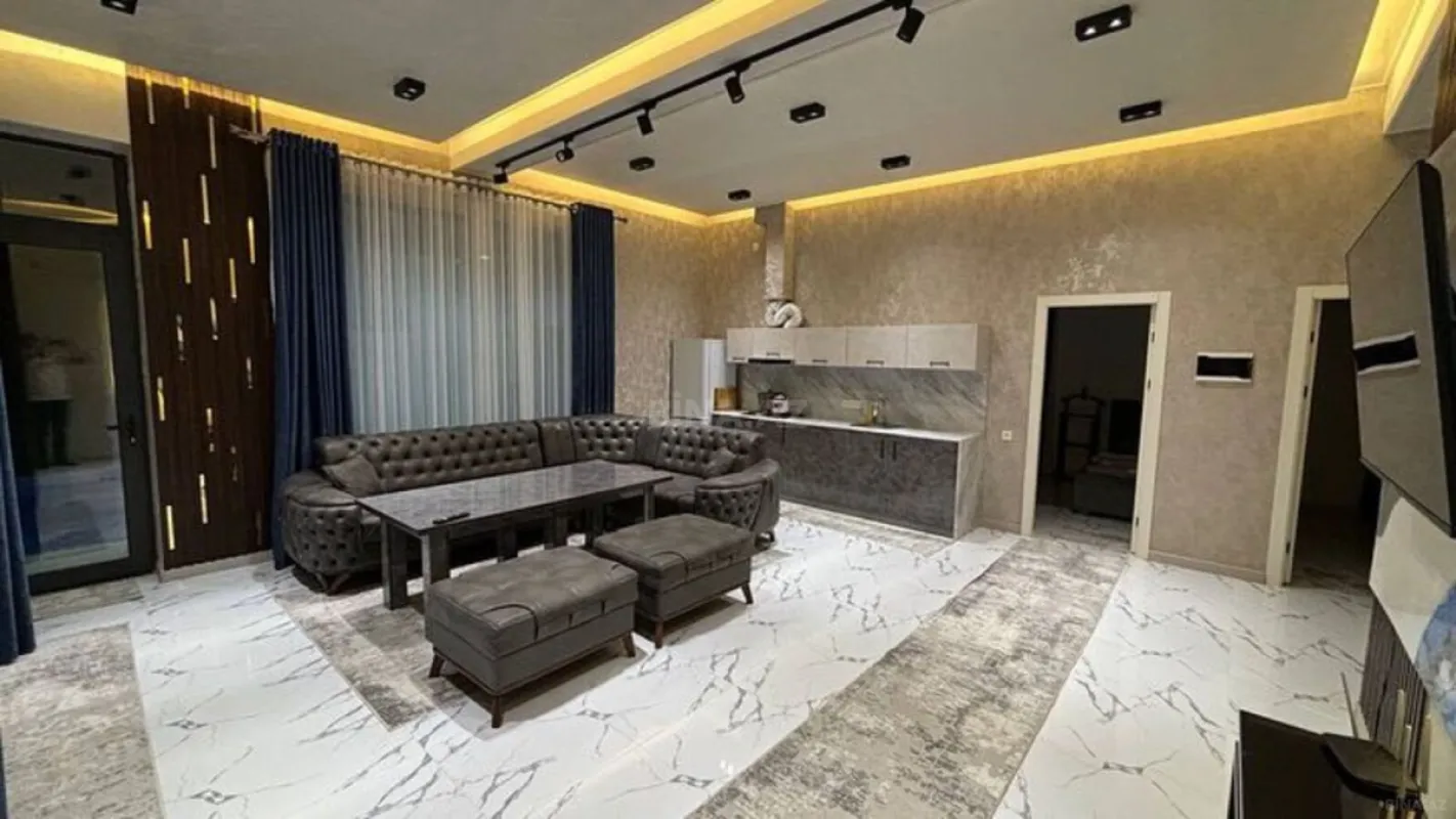 Kirayə verilir 4 otaqlı həyət evi 200 m²