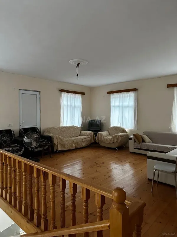 Satılır 4 otaqlı həyət evi 160 m²