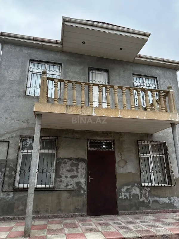 Satılır 4 otaqlı həyət evi 160 m²