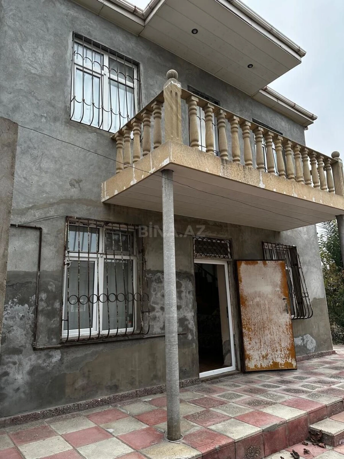 Satılır 4 otaqlı həyət evi 160 m²