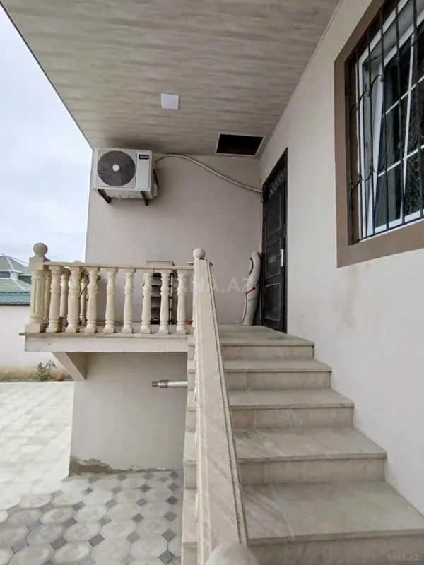 Satılır 4 otaqlı həyət evi 125 m²