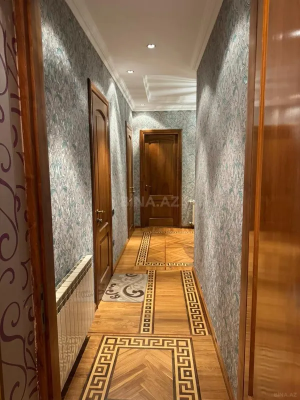 Kirayə verilir 2 otaqlı mənzil 115 m²