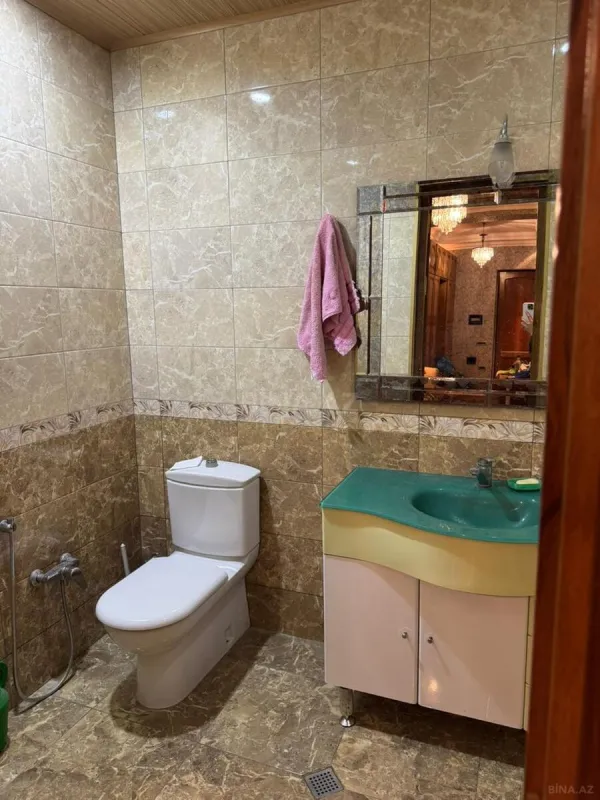 Kirayə verilir 2 otaqlı mənzil 115 m²