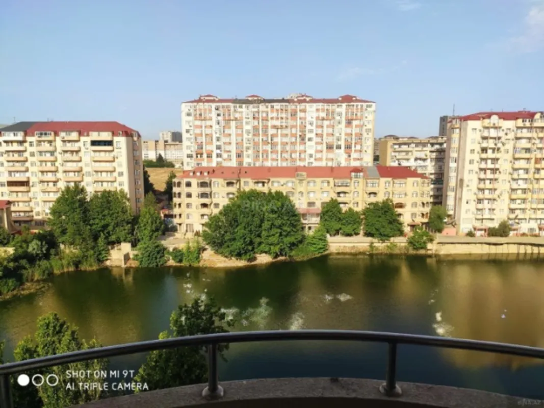 Satılır 3 otaqlı mənzil 160 m²