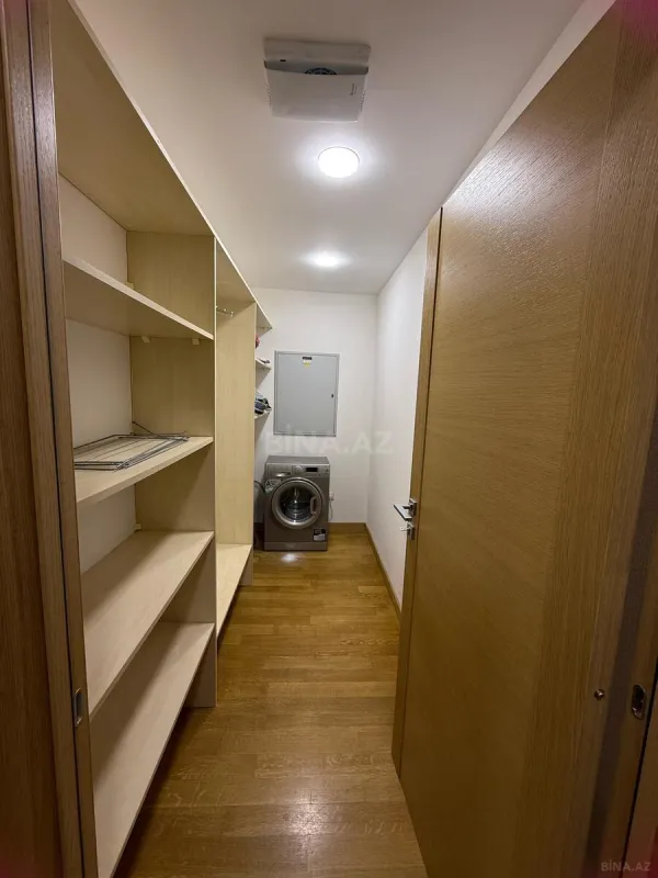 Kirayə verilir 2 otaqlı mənzil 95 m²