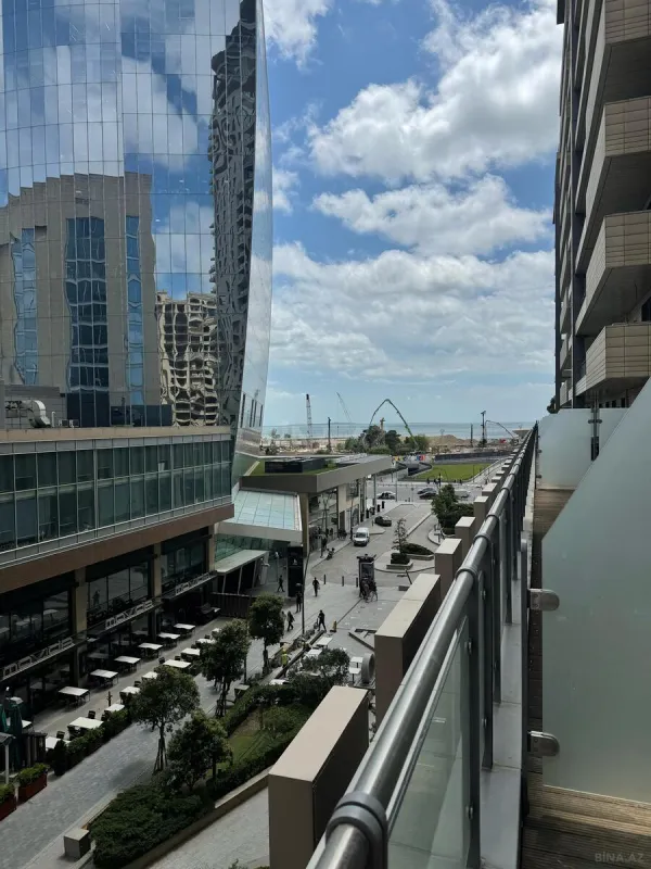 Kirayə verilir 2 otaqlı mənzil 95 m²