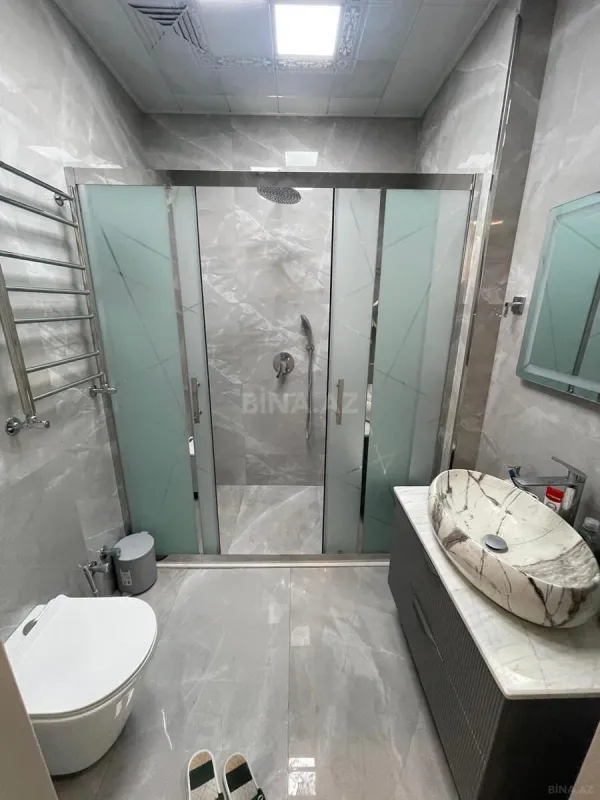 Satılır 3 otaqlı mənzil 148 m²