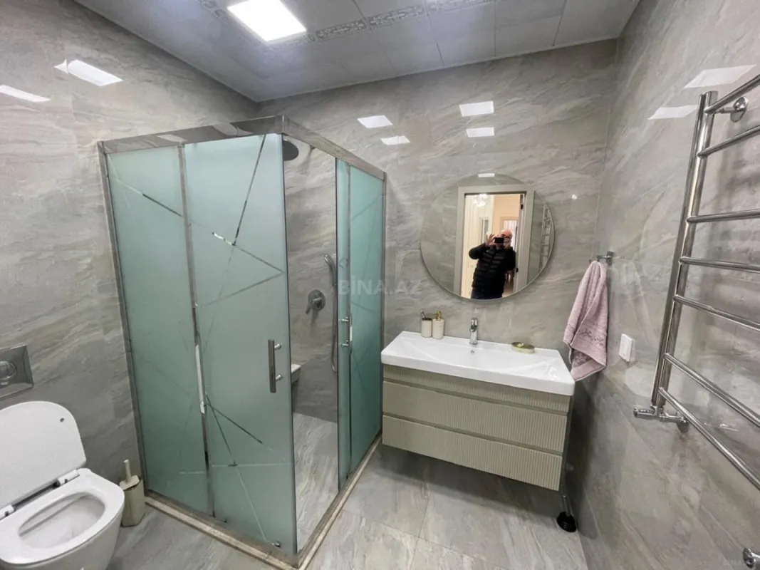 Satılır 3 otaqlı mənzil 148 m²