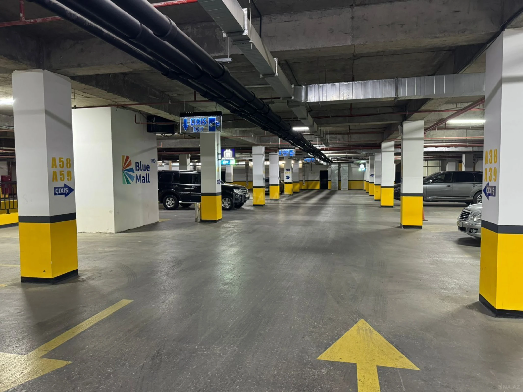 Satılır 3 otaqlı mənzil 130 m²